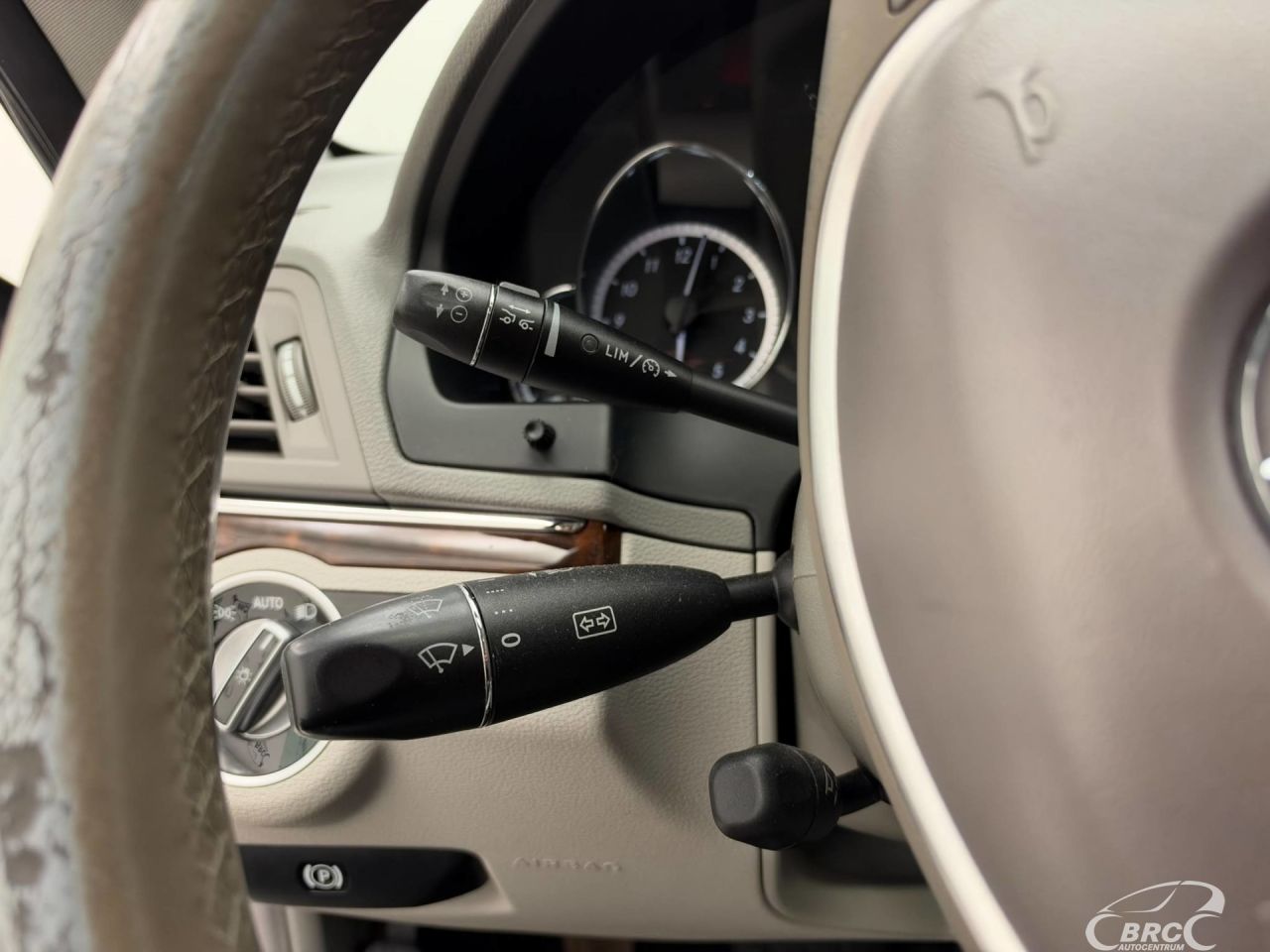 Mercedes-Benz E350 | 15