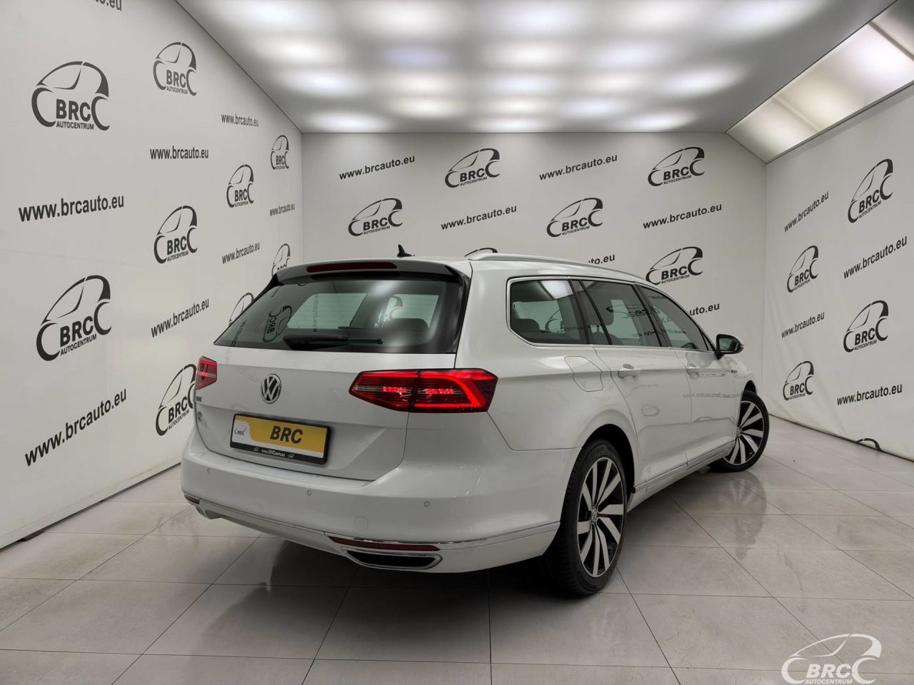 Volkswagen Passat | 6