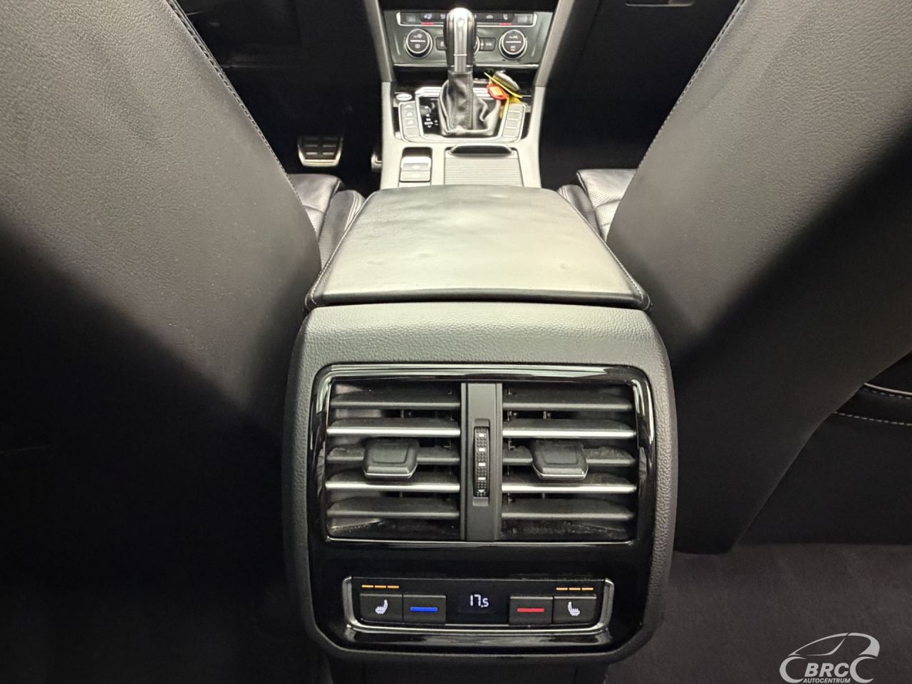 Volkswagen Passat | 14