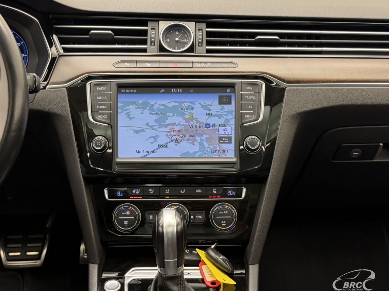 Volkswagen Passat | 18
