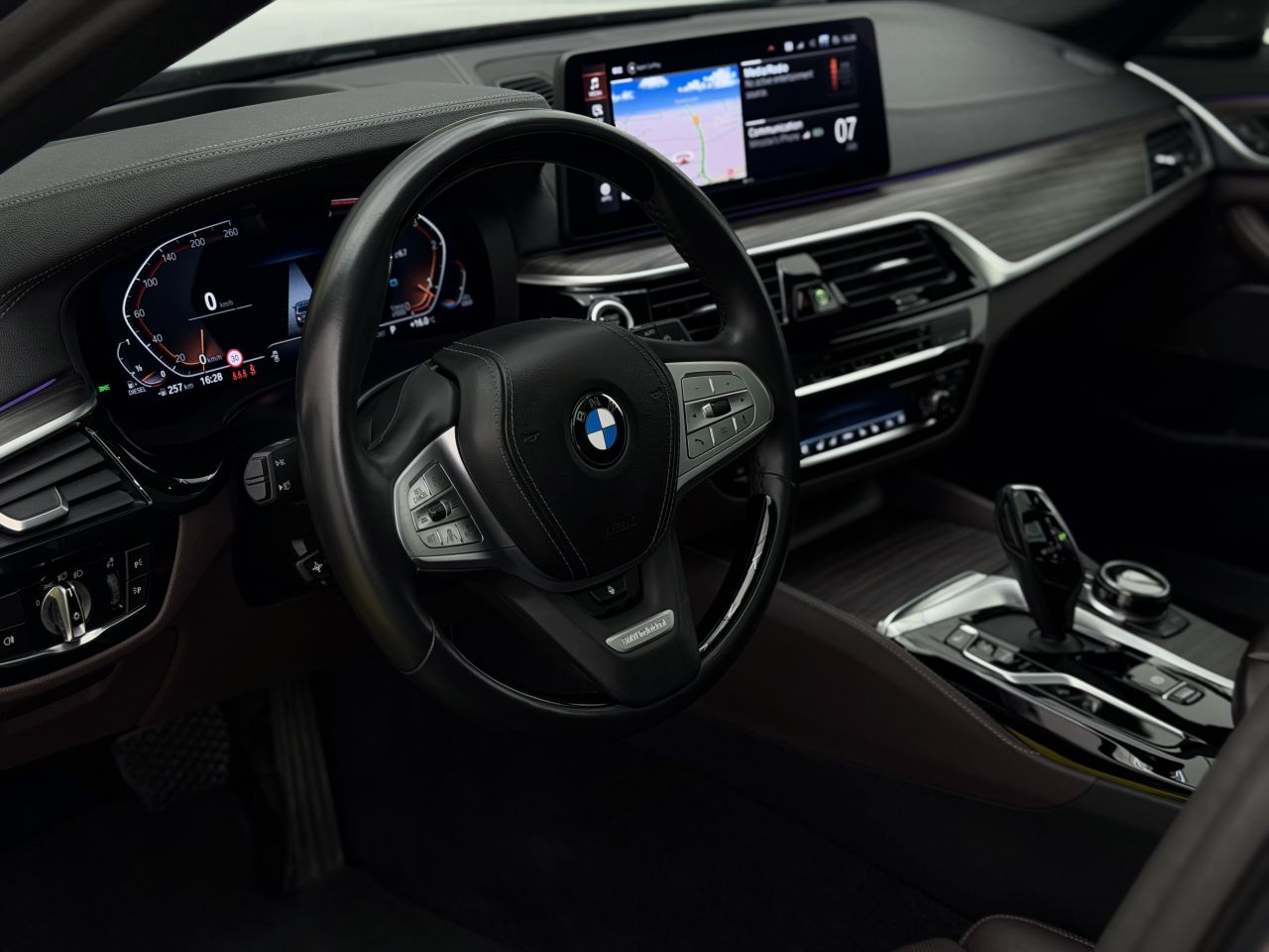 BMW 520 | 8
