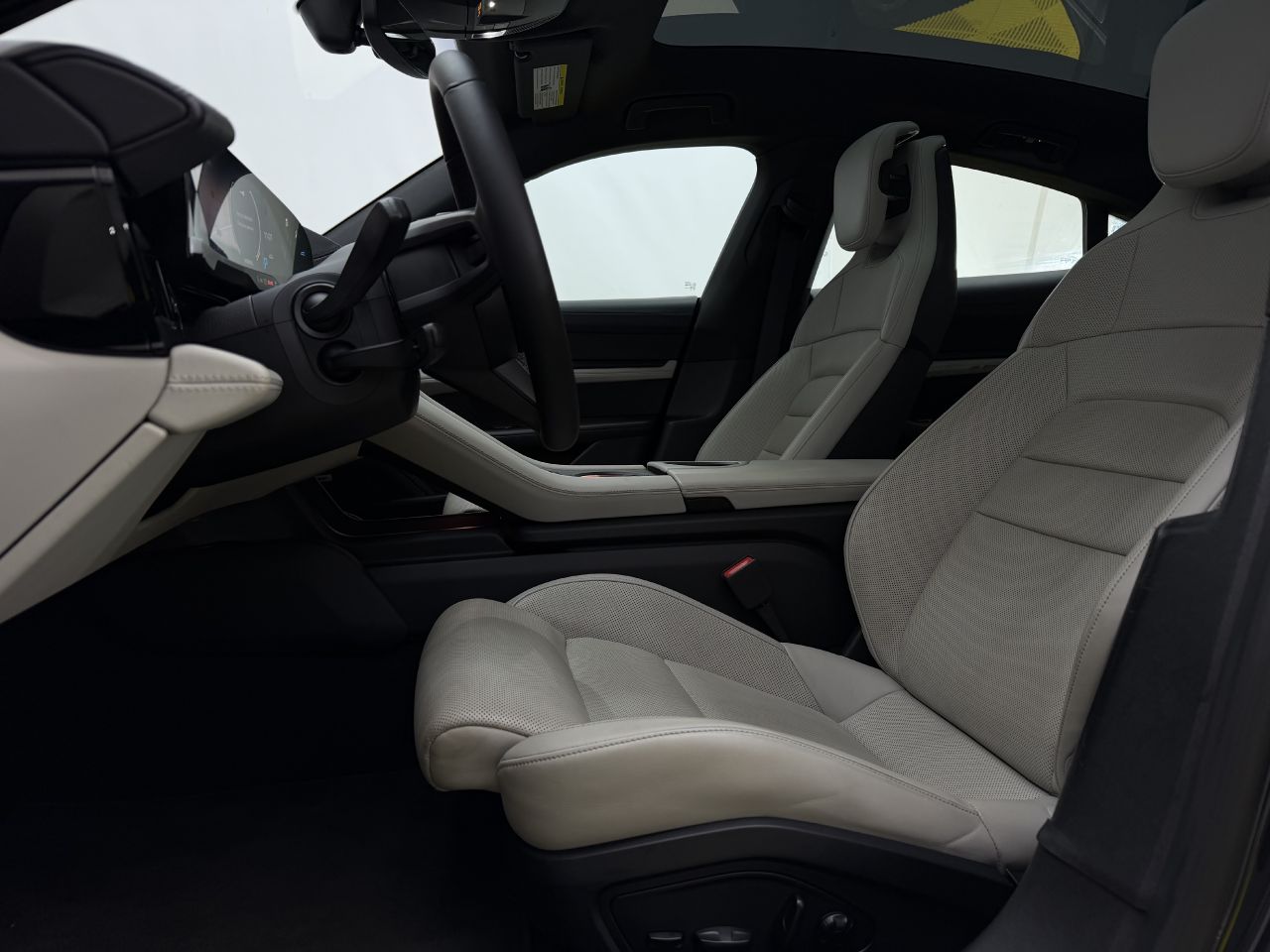 Porsche Taycan | 9
