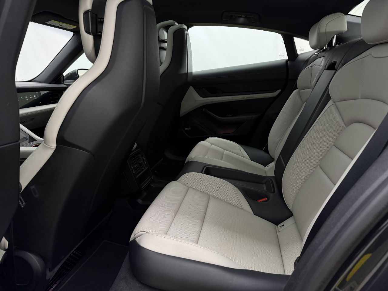 Porsche Taycan | 8