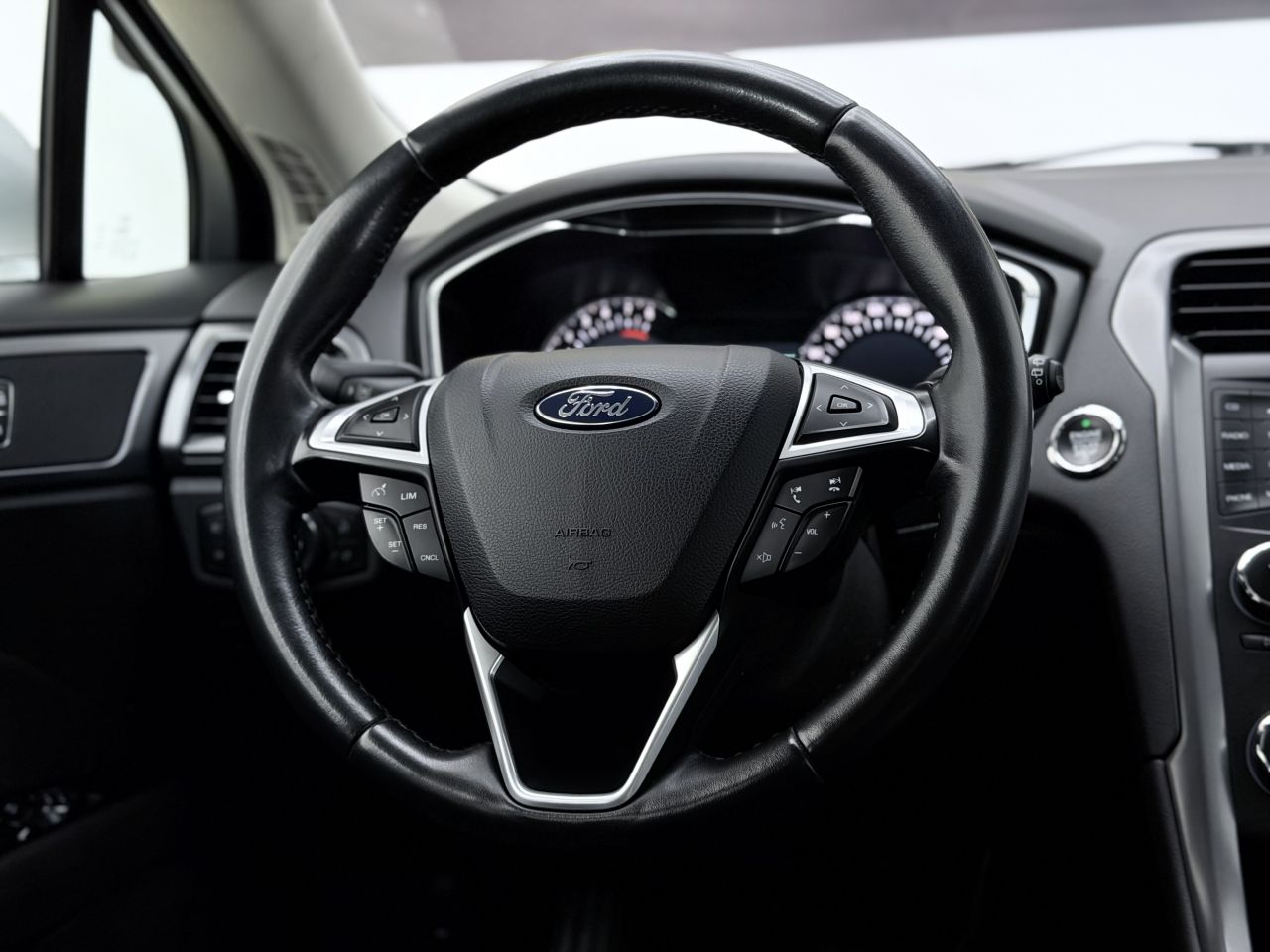 Ford Mondeo | 18