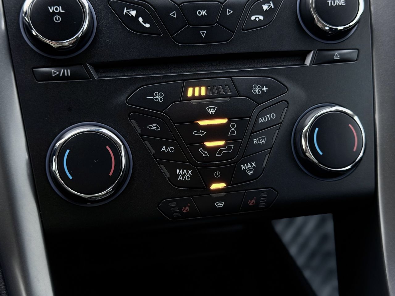 Ford Mondeo | 22