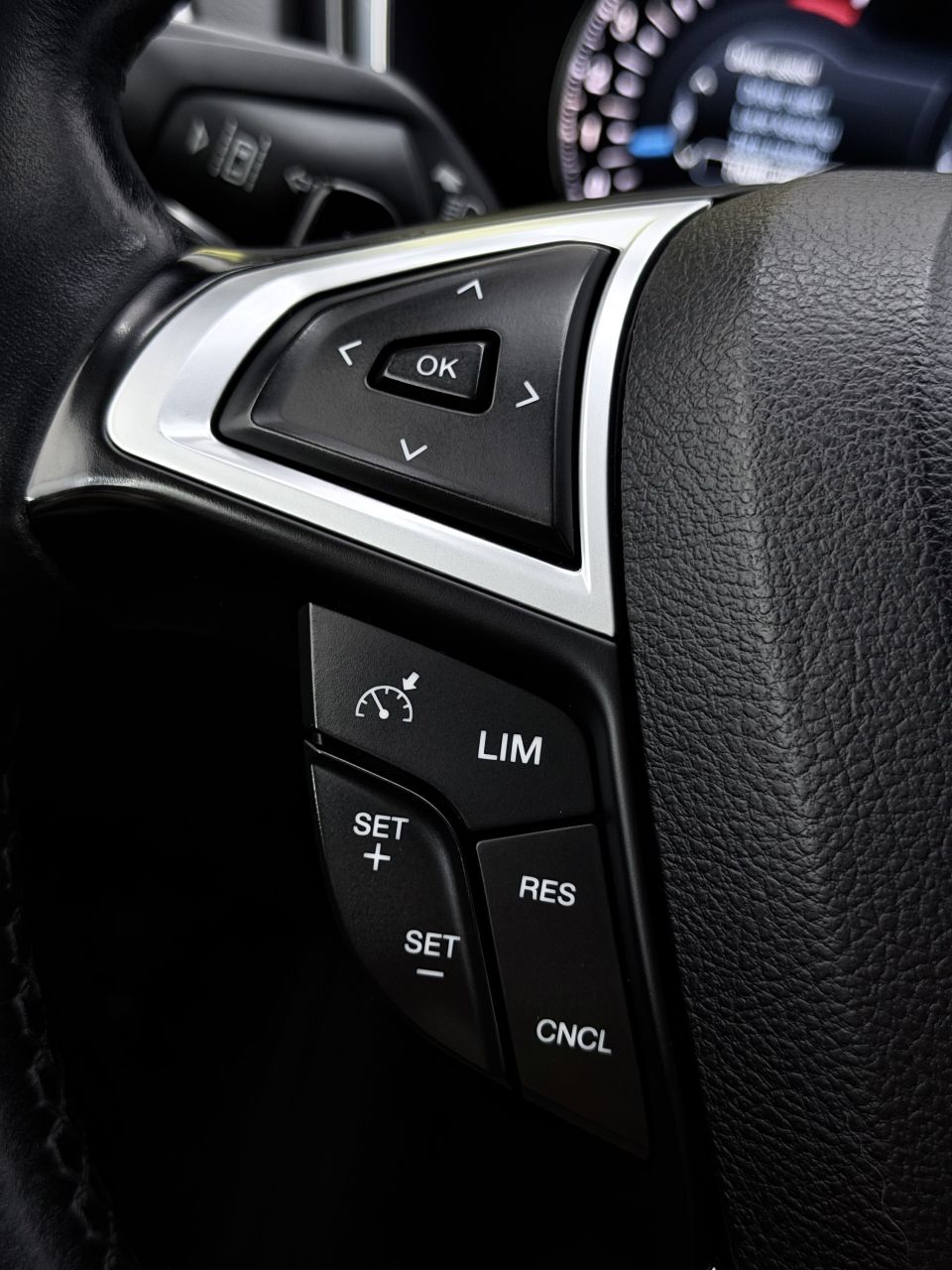 Ford Mondeo | 25