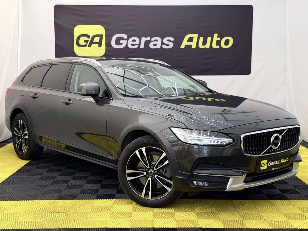 Volvo V90 | 2