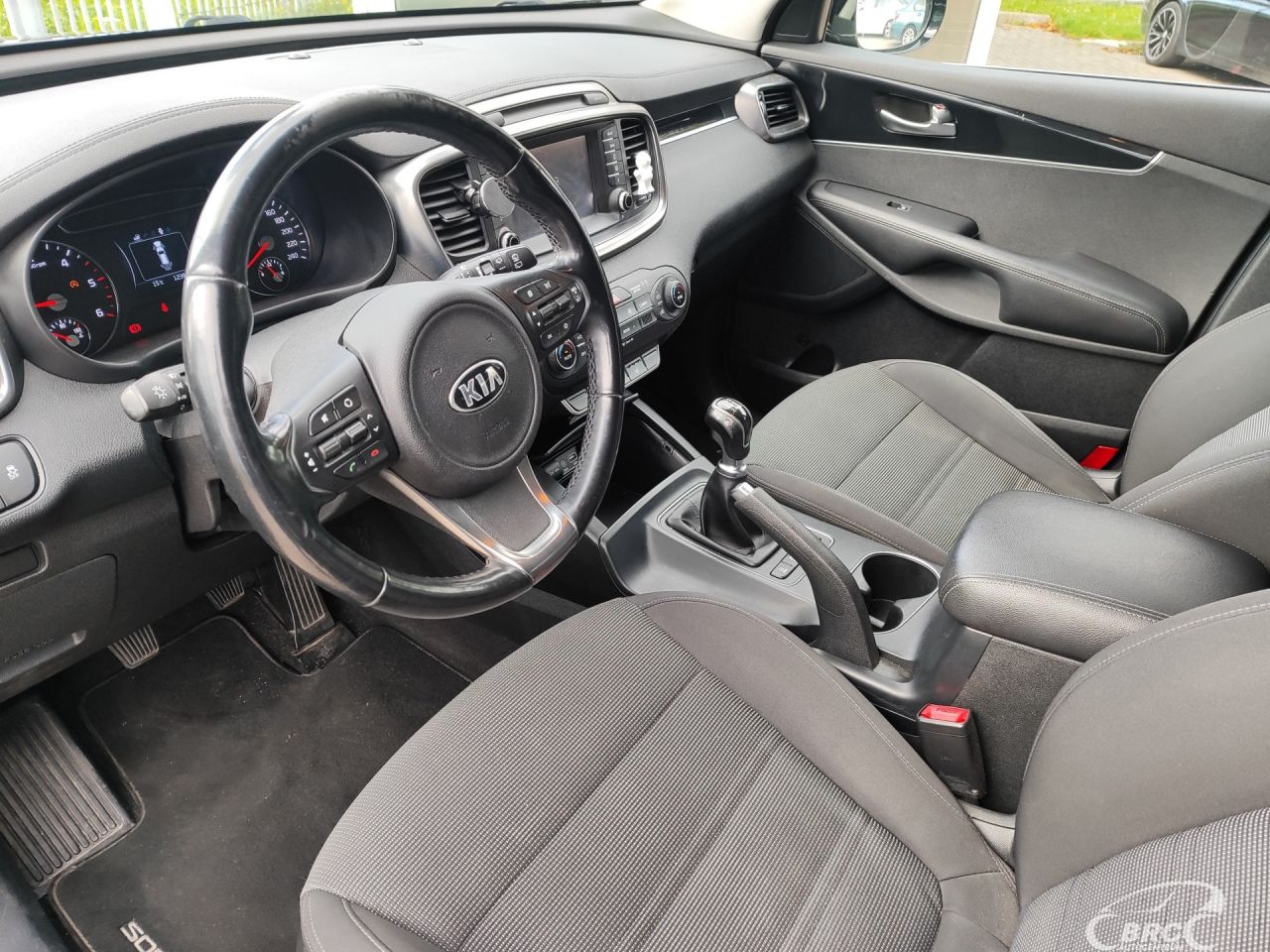 Kia Sorento | 18
