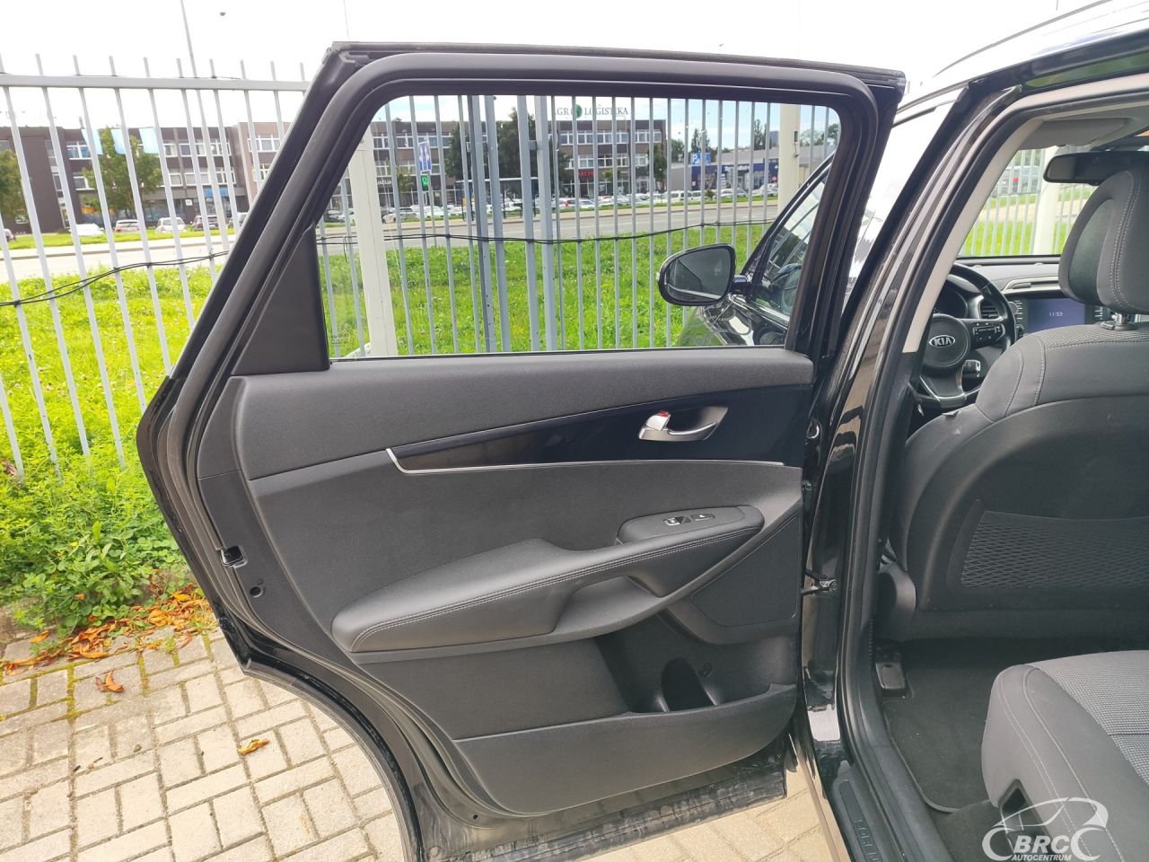 Kia Sorento | 12