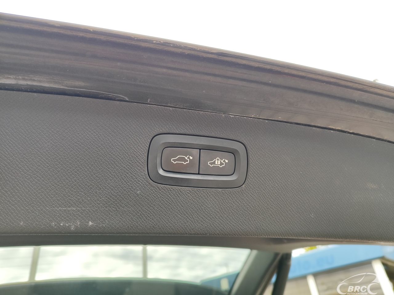 Volvo XC90 | 13
