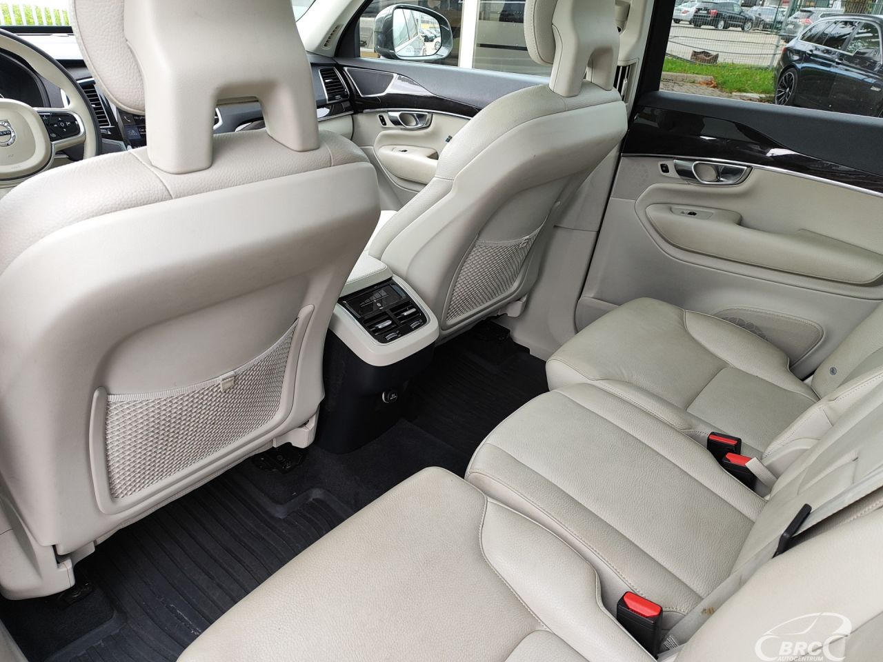 Volvo XC90 | 16