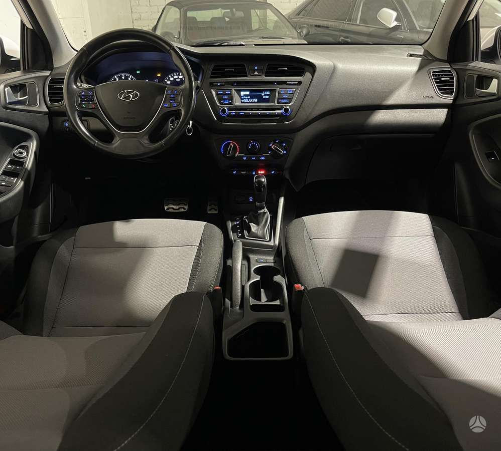 Hyundai i20 | 3