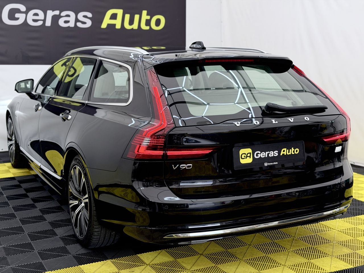 Volvo V90 | 5