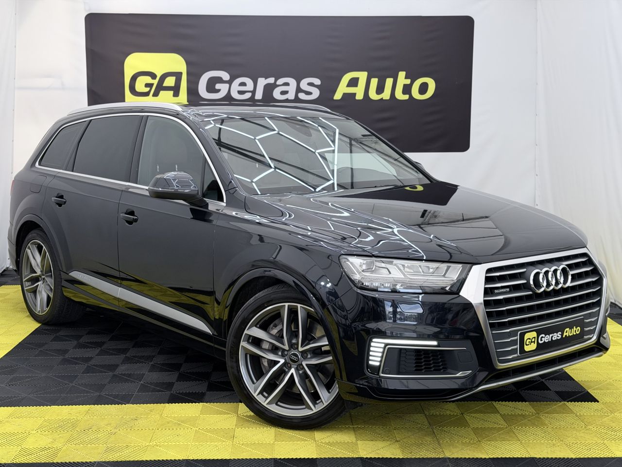 Audi Q7 | 2