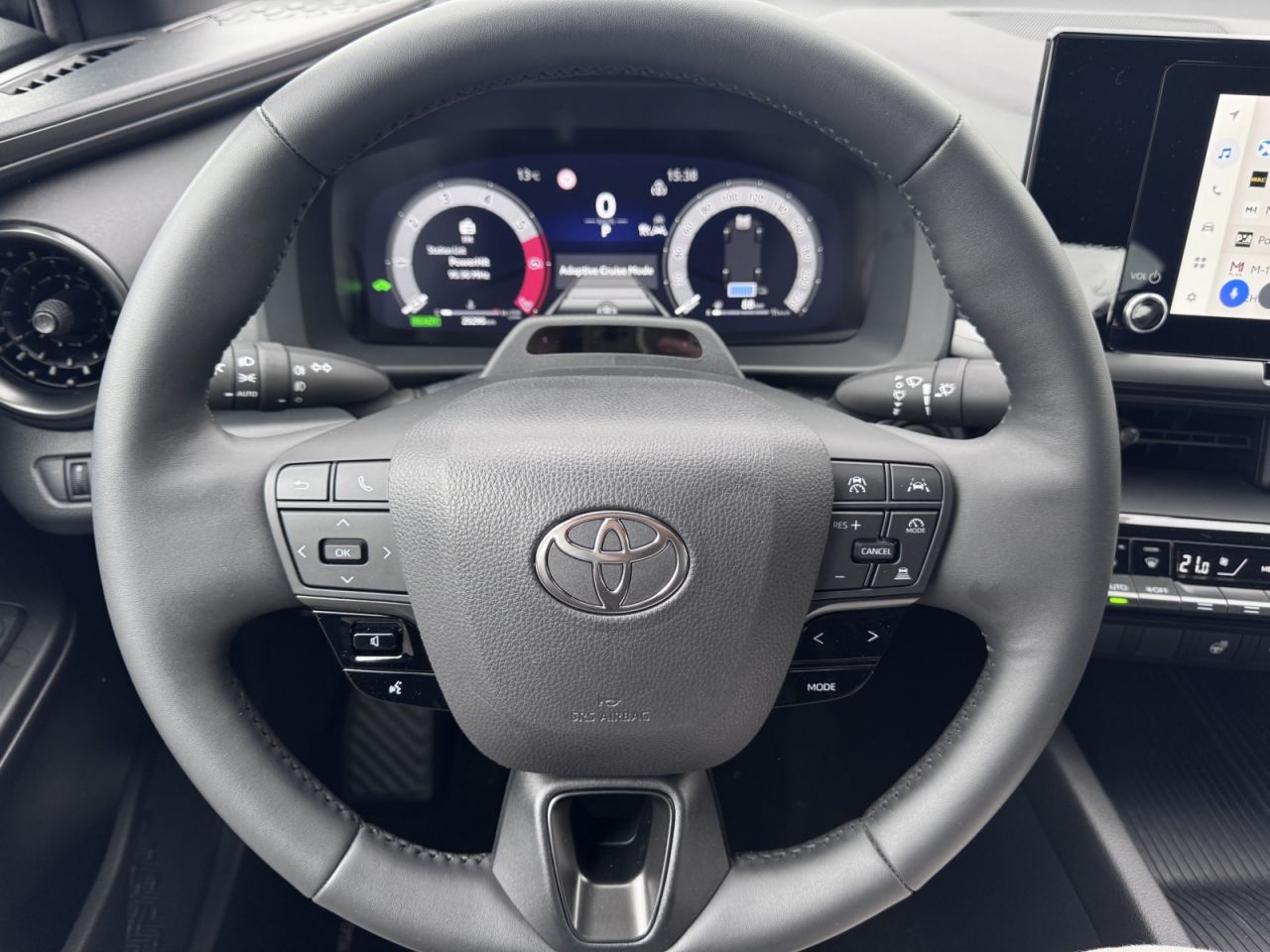 Toyota C-HR | 10