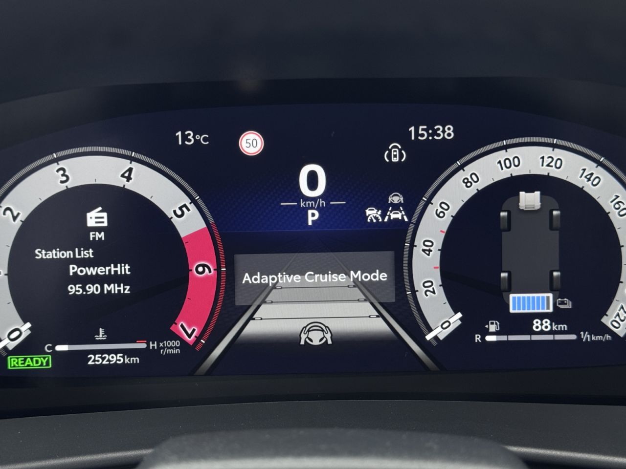 Toyota C-HR | 11