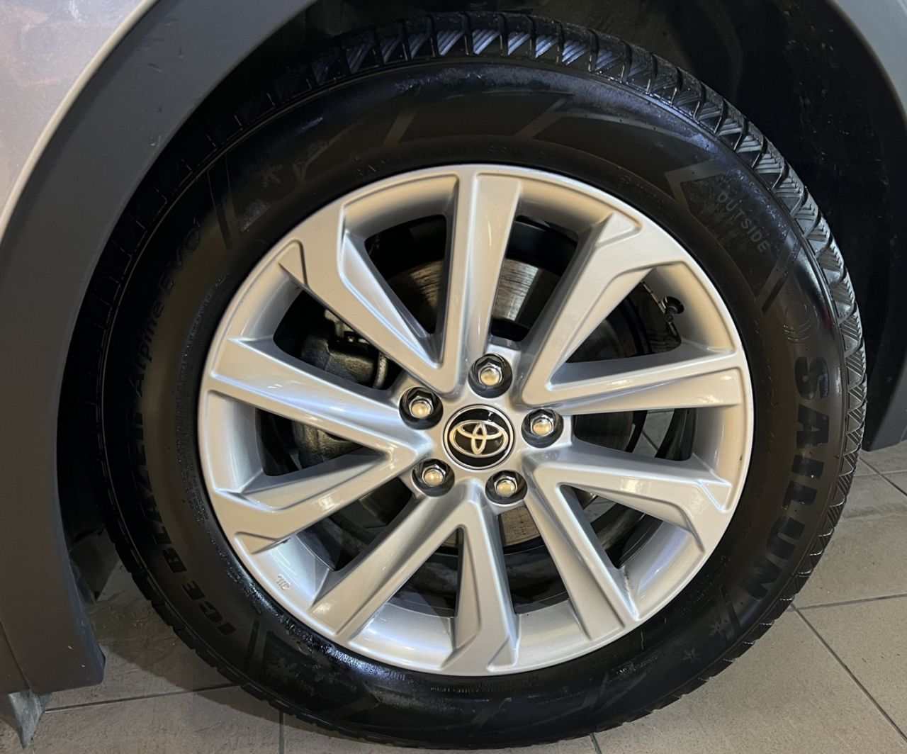 Toyota C-HR | 3