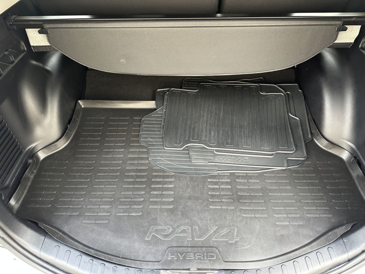 Toyota RAV4 | 21