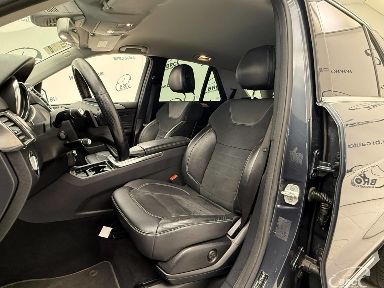 Mercedes-Benz ML350 | 3