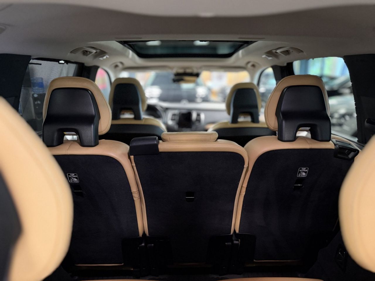 Volvo XC90 | 13