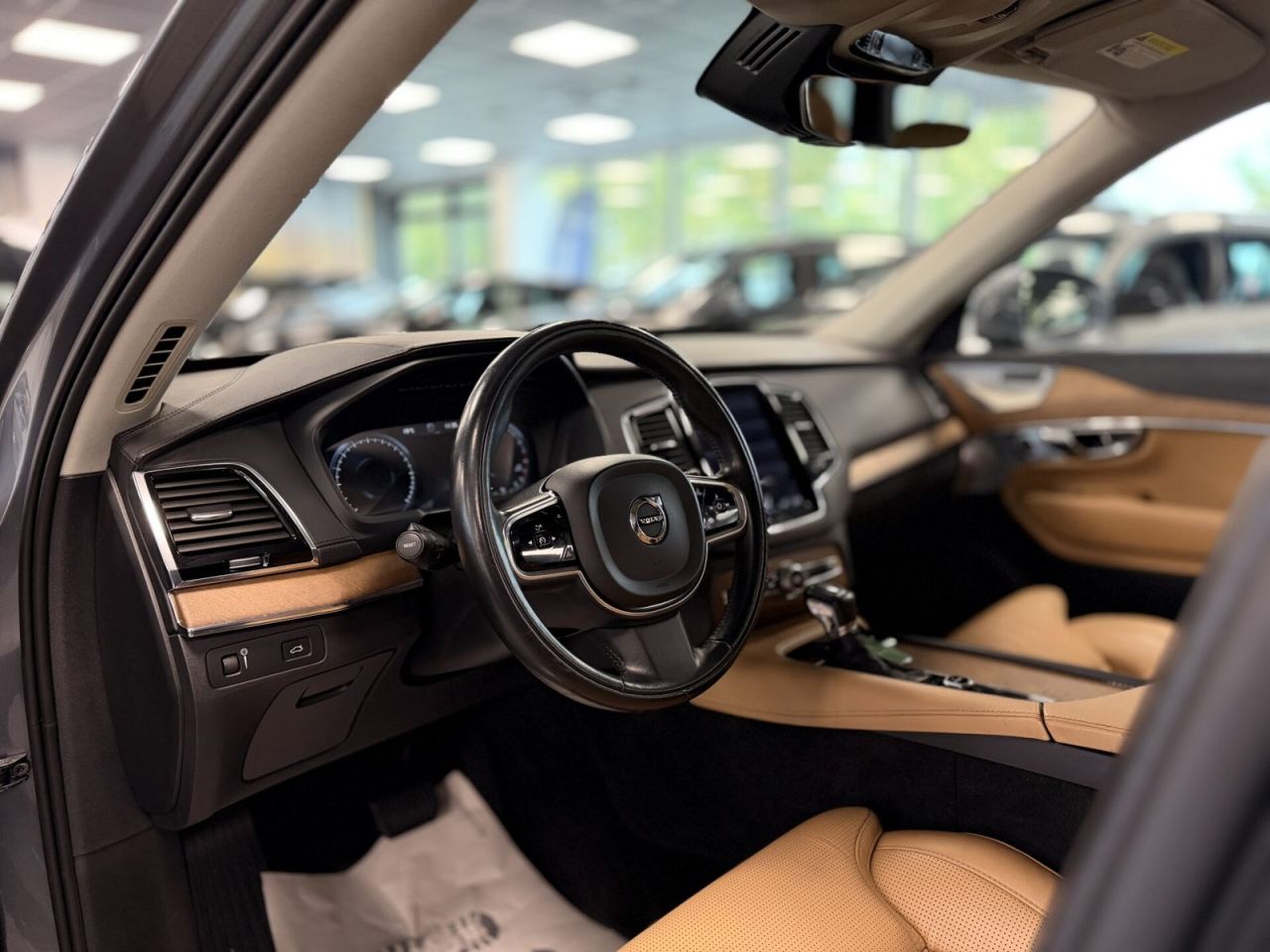 Volvo XC90 | 15