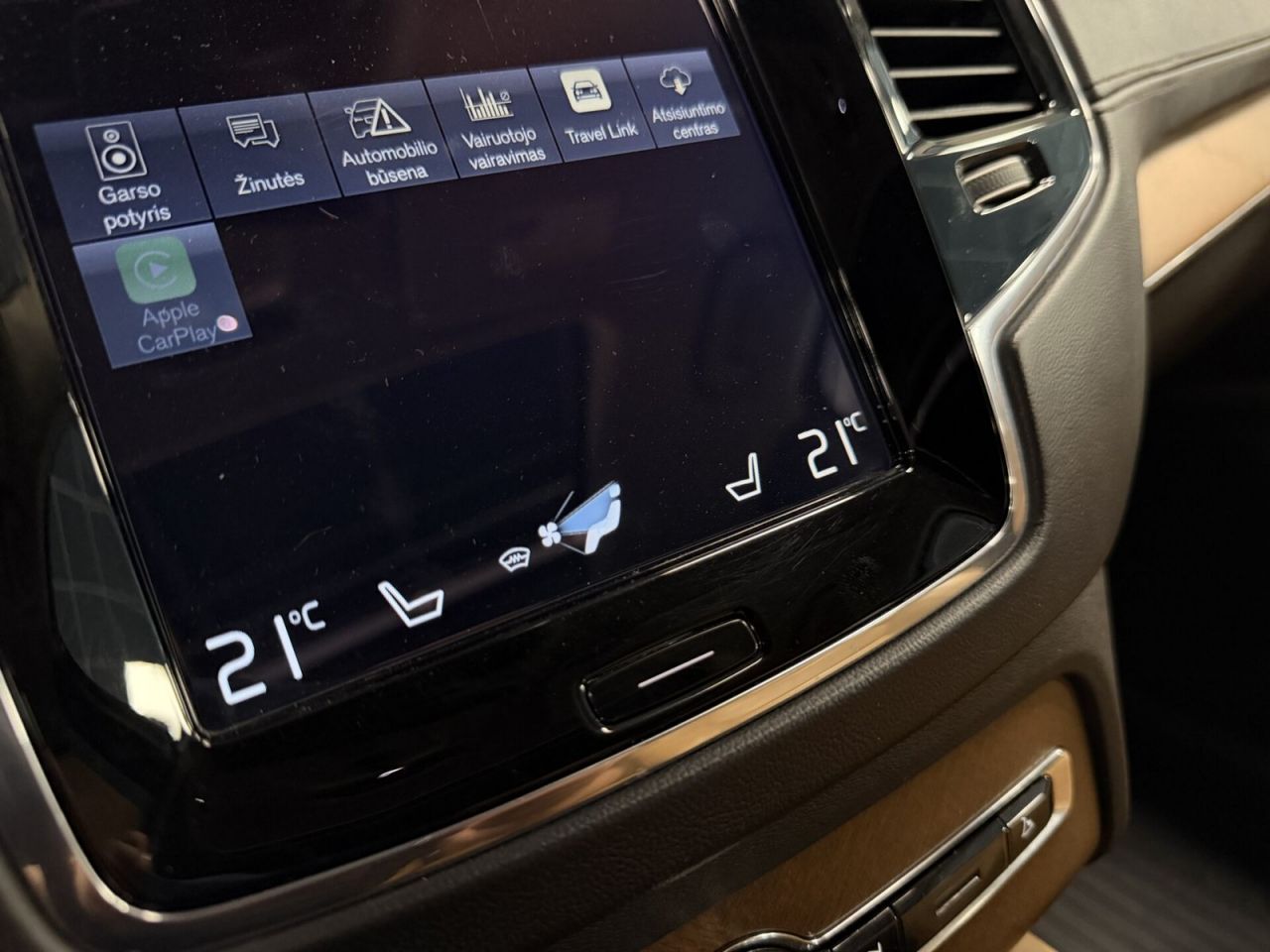 Volvo XC90 | 21