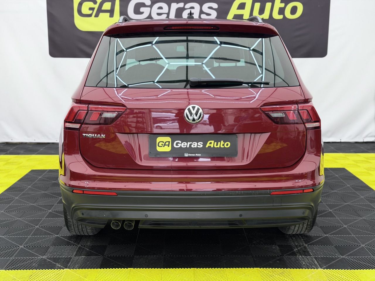 Volkswagen Tiguan | 4