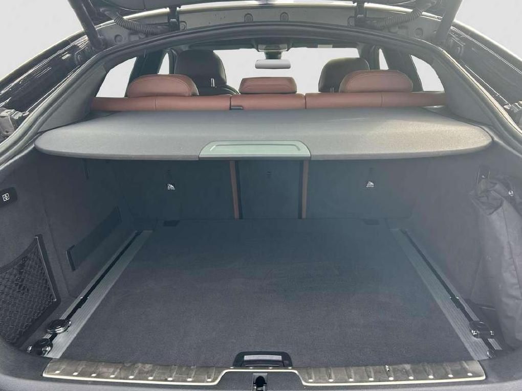 BMW X6 | 23