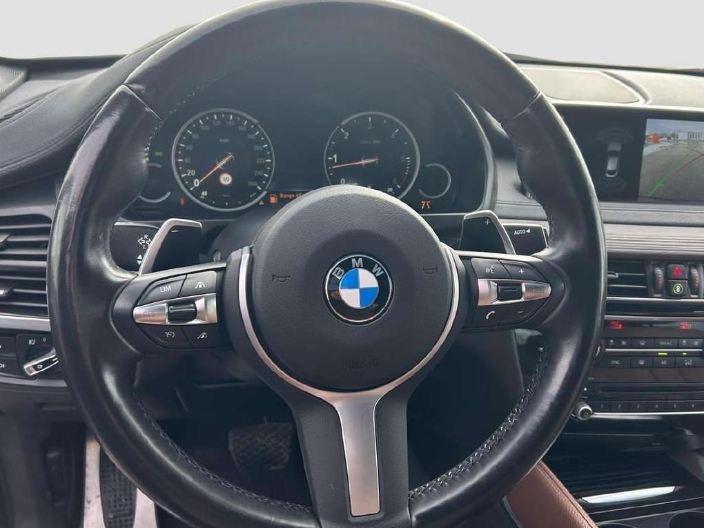 BMW X6 | 10