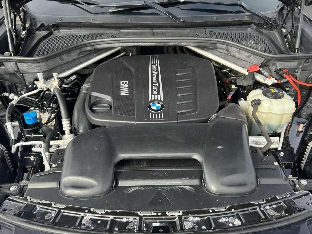 BMW X6 | 24
