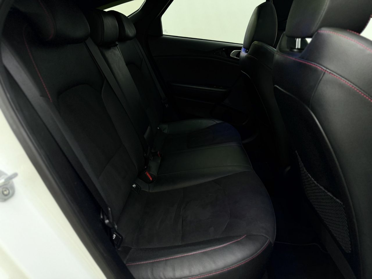 Kia Pro Cee'd | 13