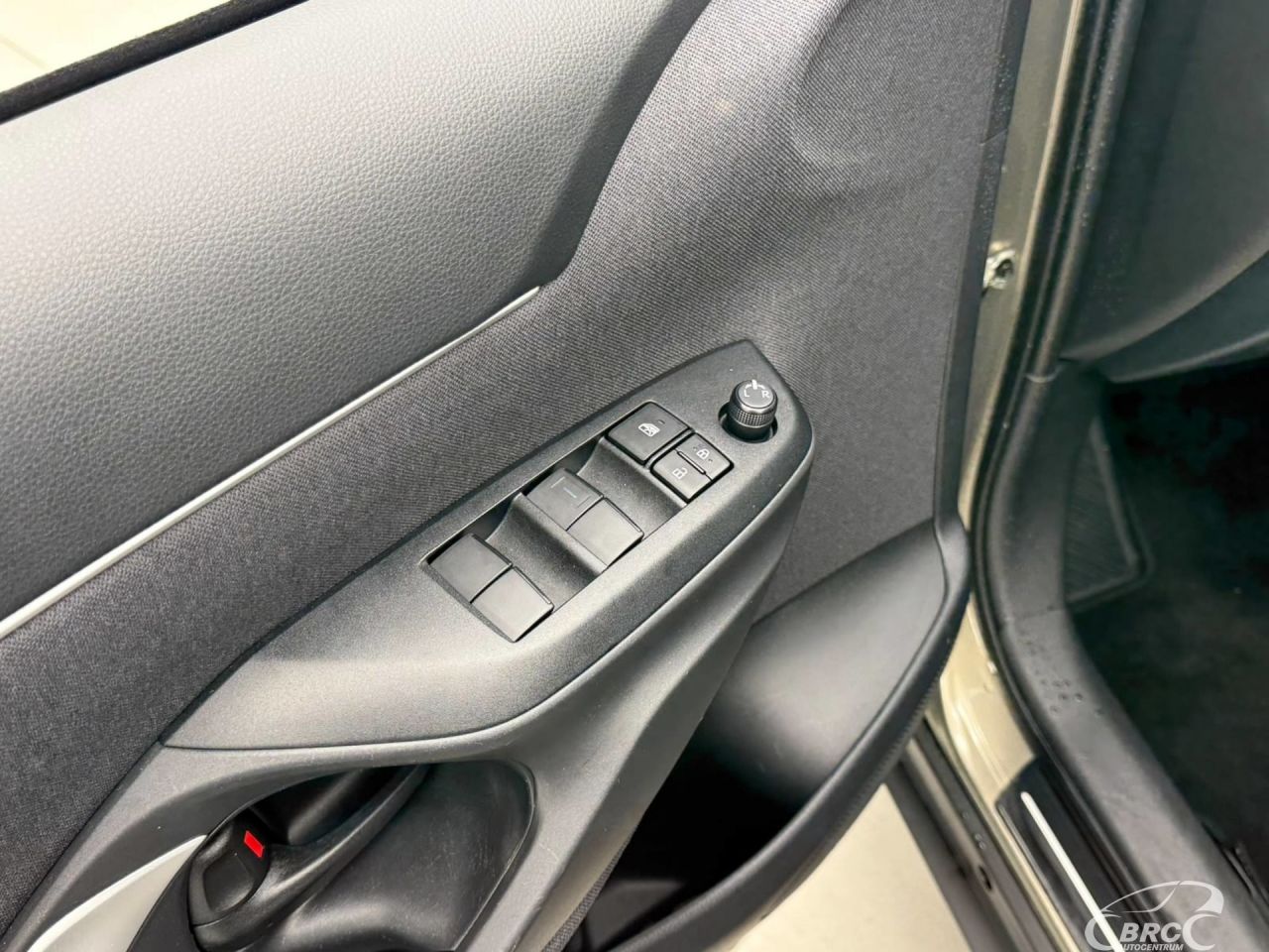 Toyota Yaris | 10