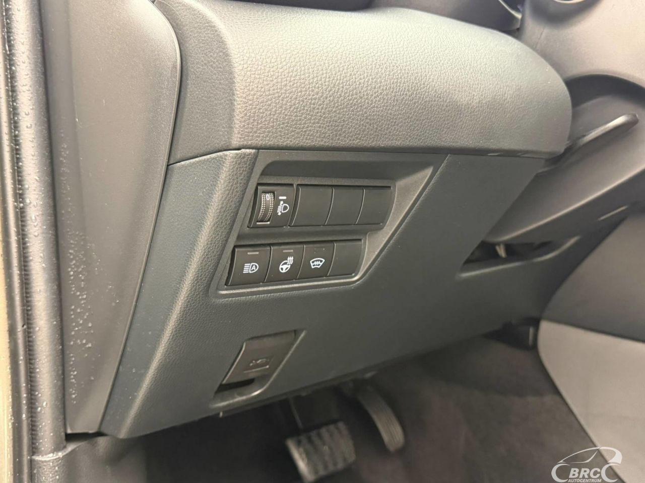 Toyota Yaris | 17