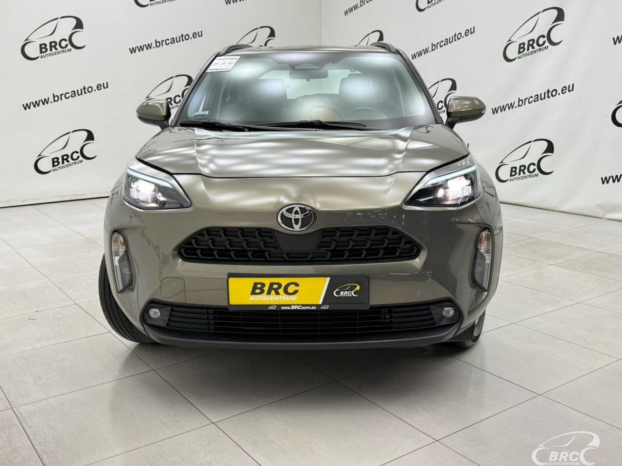 Toyota Yaris | 19