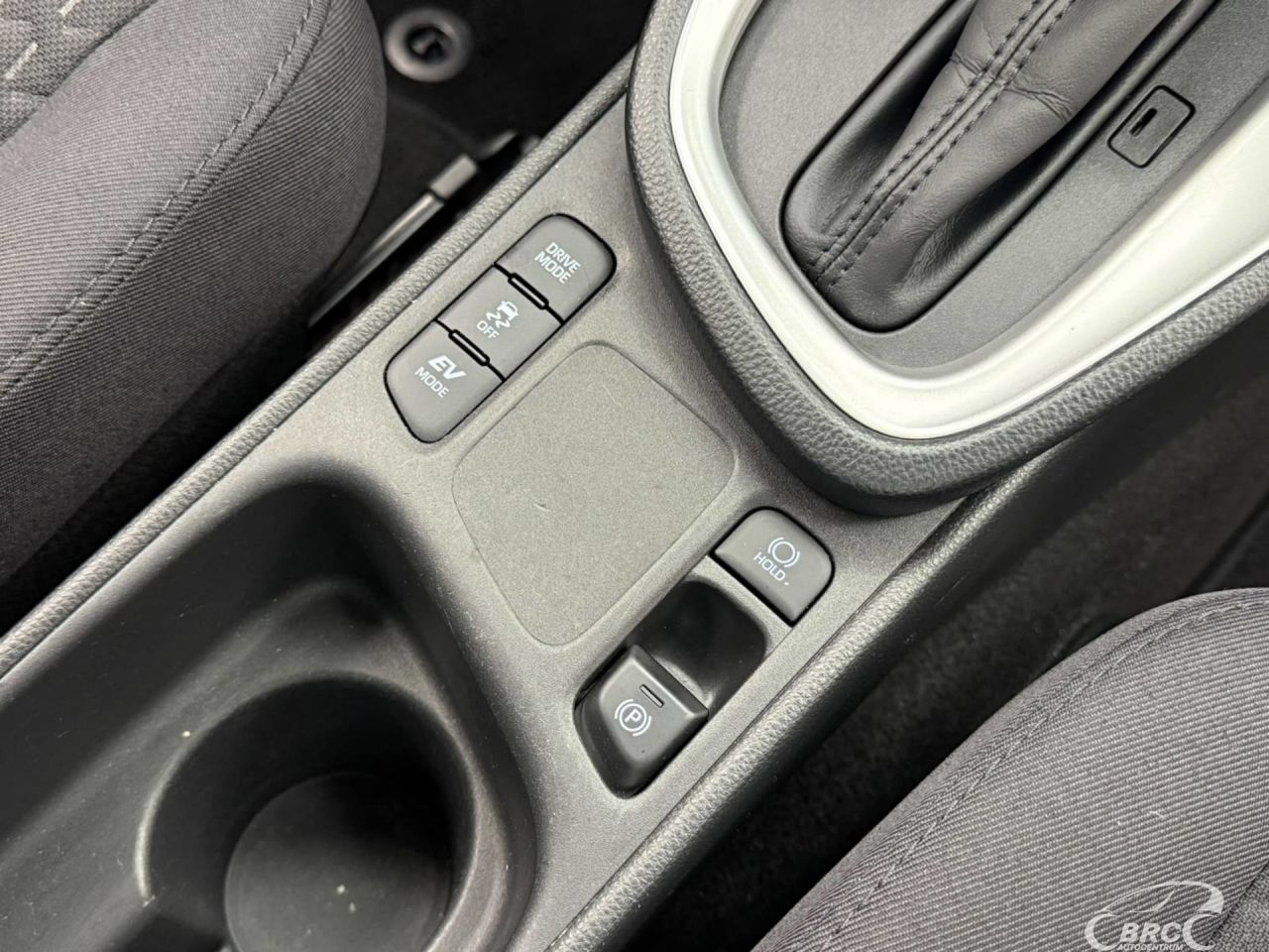 Toyota Yaris | 8