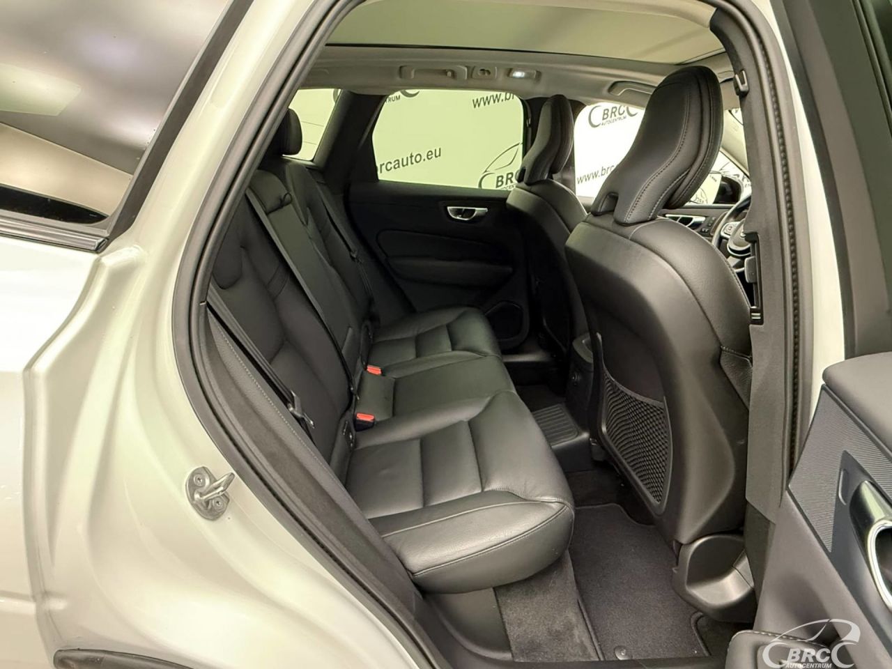 Volvo XC60 | 8