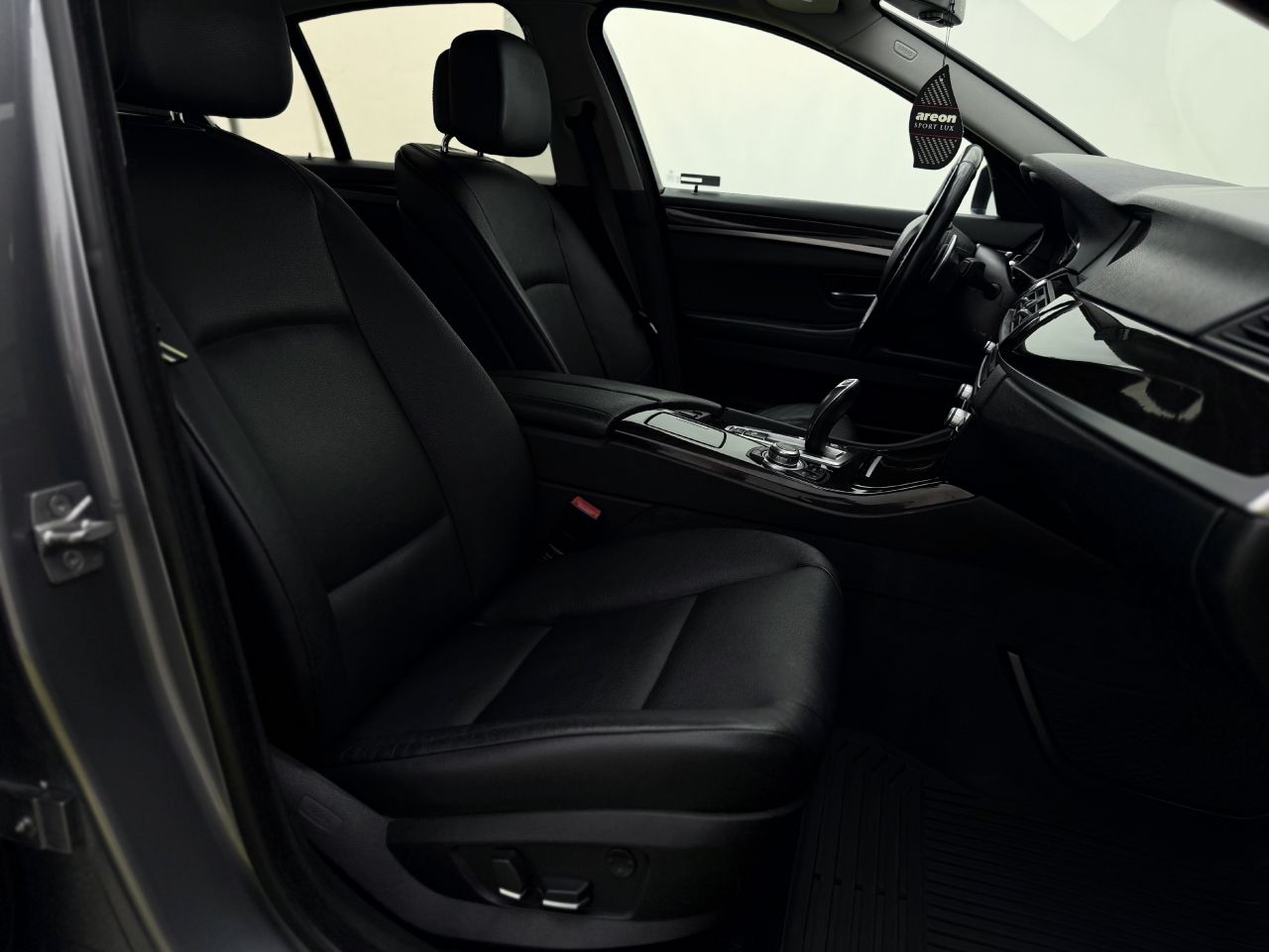 BMW 528 | 14
