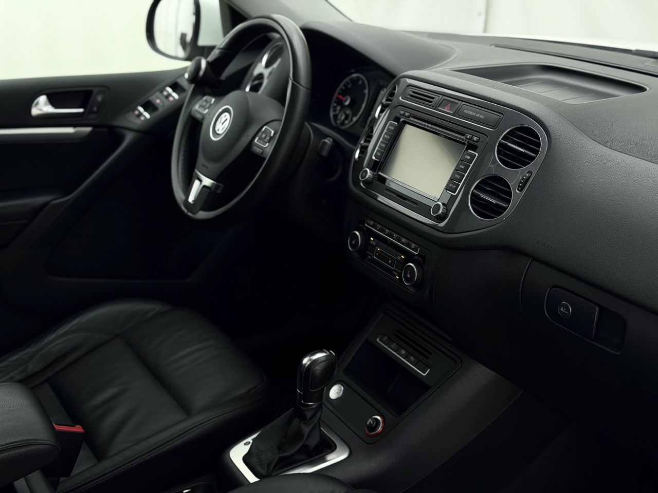 Volkswagen Tiguan | 14