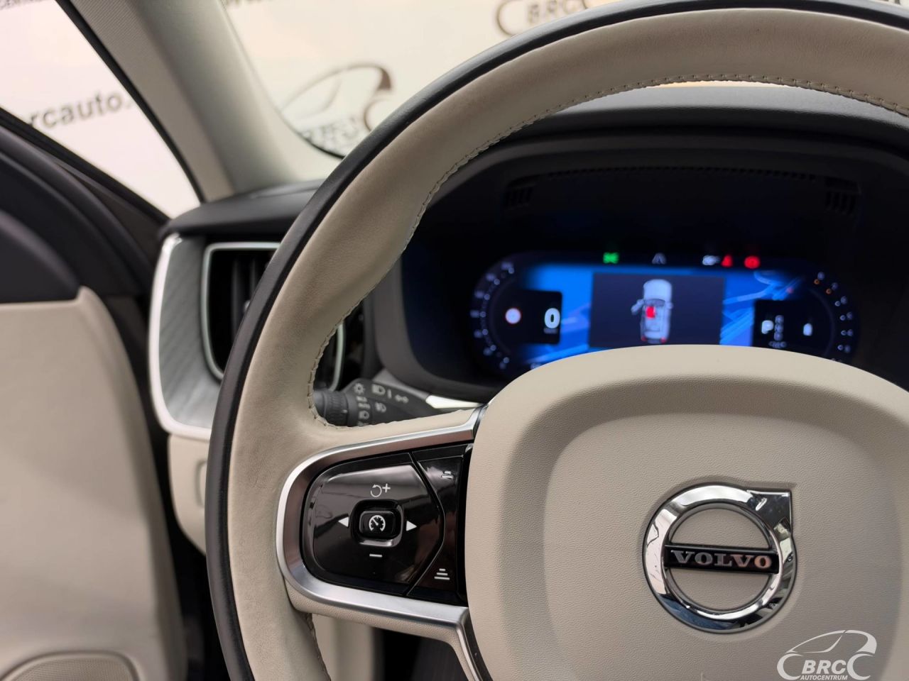 Volvo XC60 | 16