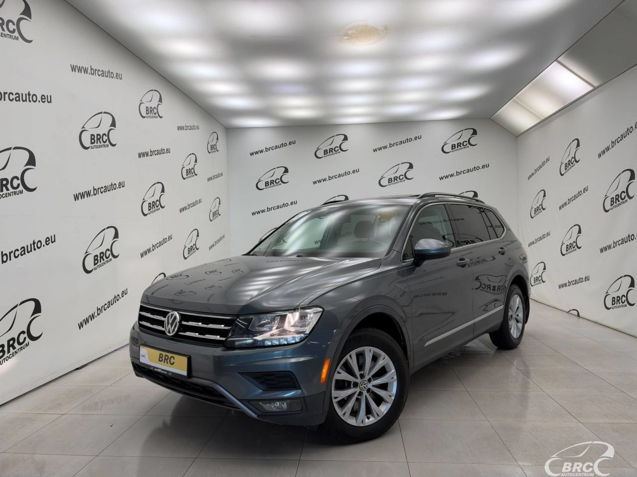 Volkswagen Tiguan | 2