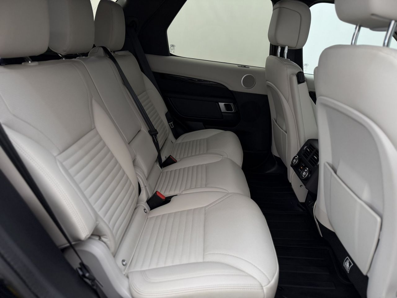 Land Rover Discovery | 13