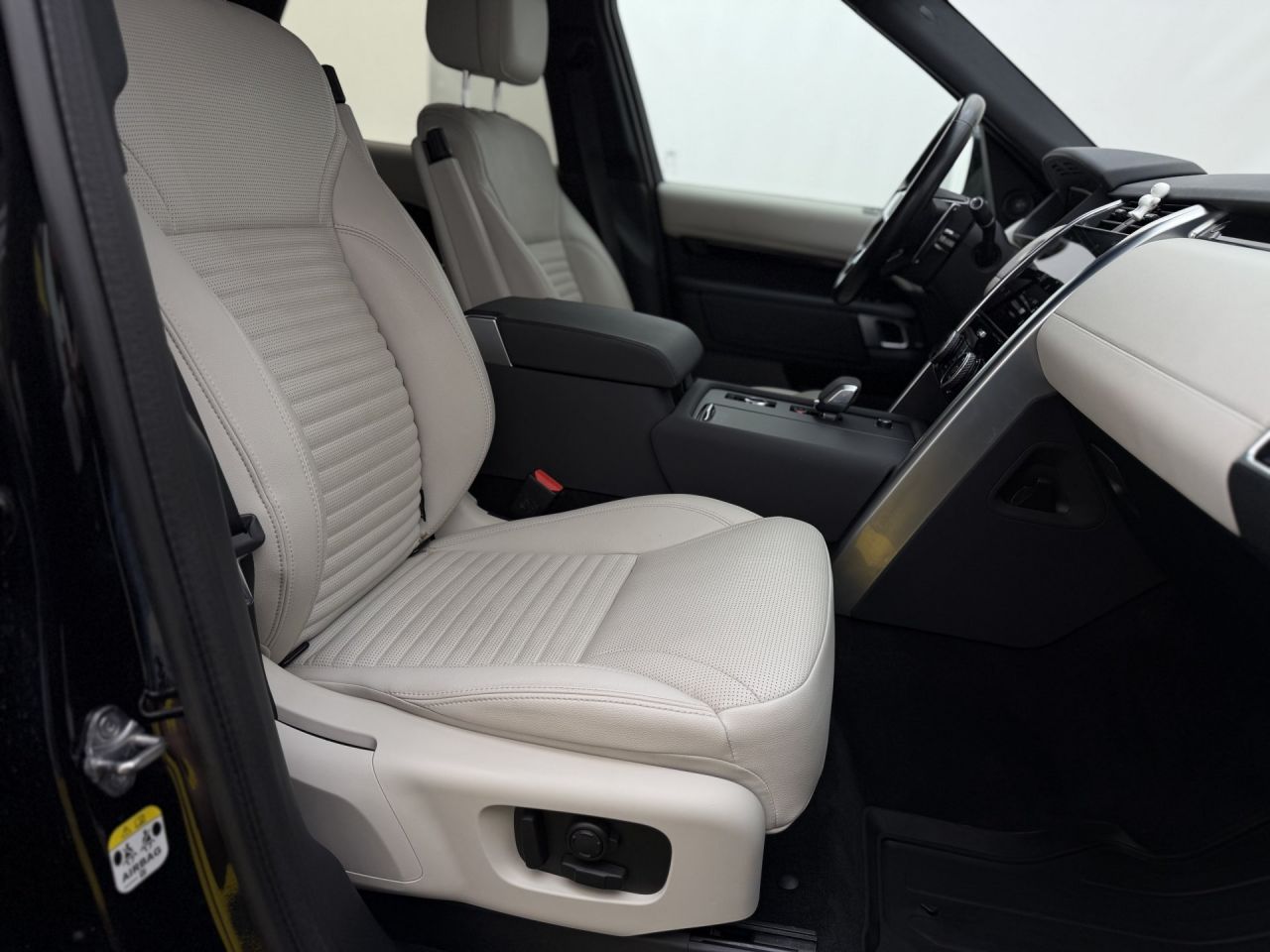 Land Rover Discovery | 14