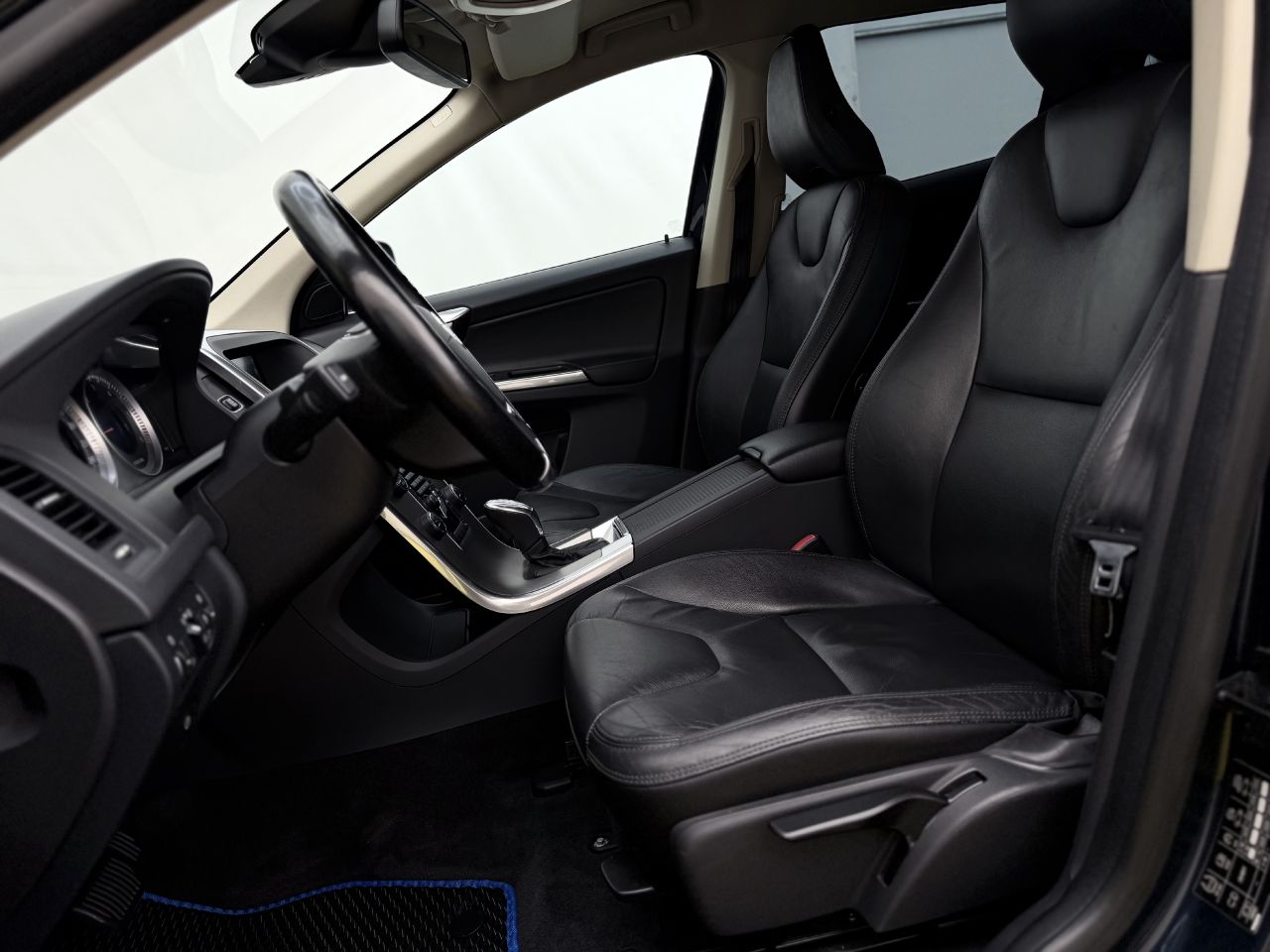 Volvo XC60 | 9