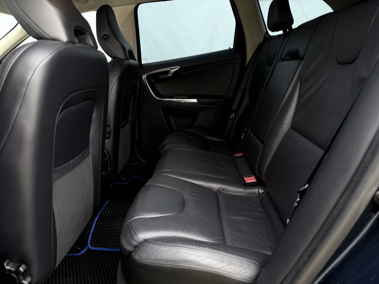 Volvo XC60 | 10