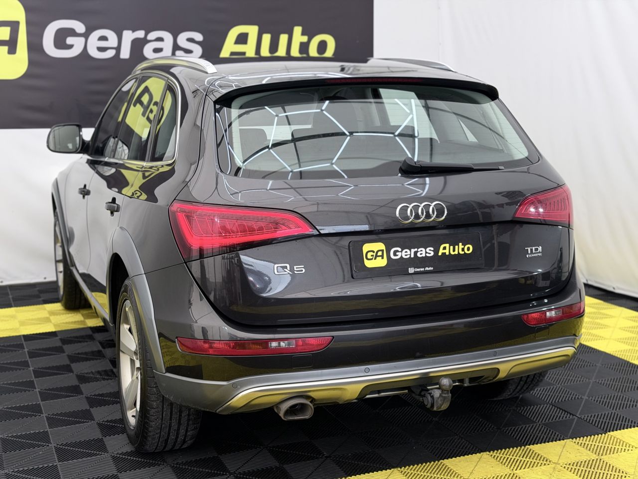 Audi Q5 | 5
