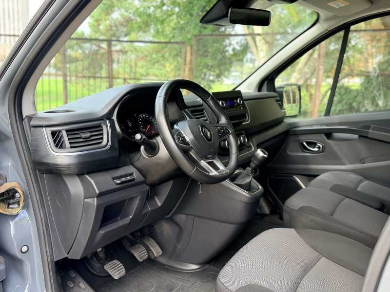 Renault Trafic | 10