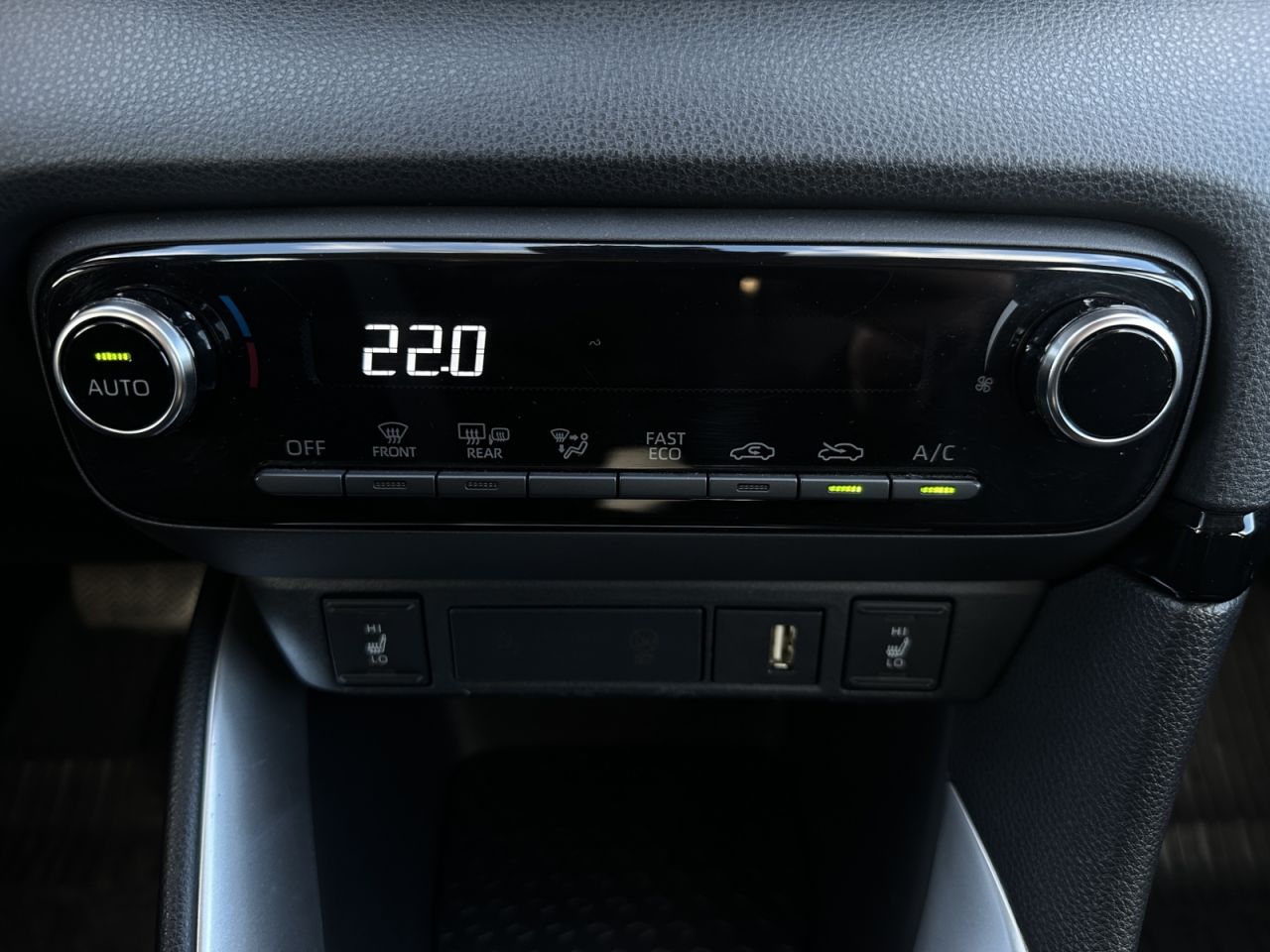 Toyota Yaris | 19