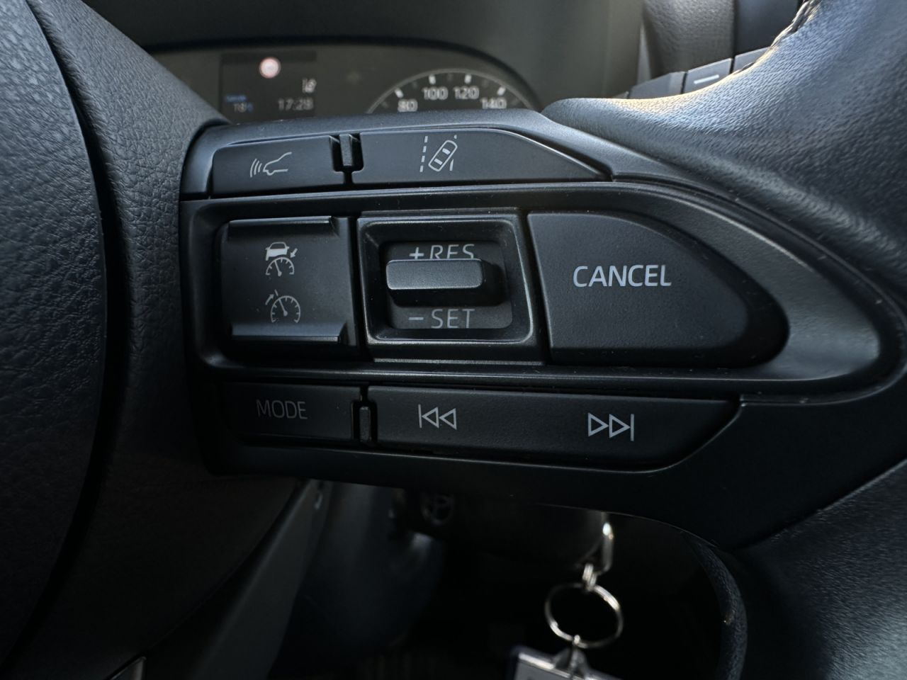 Toyota Yaris | 12