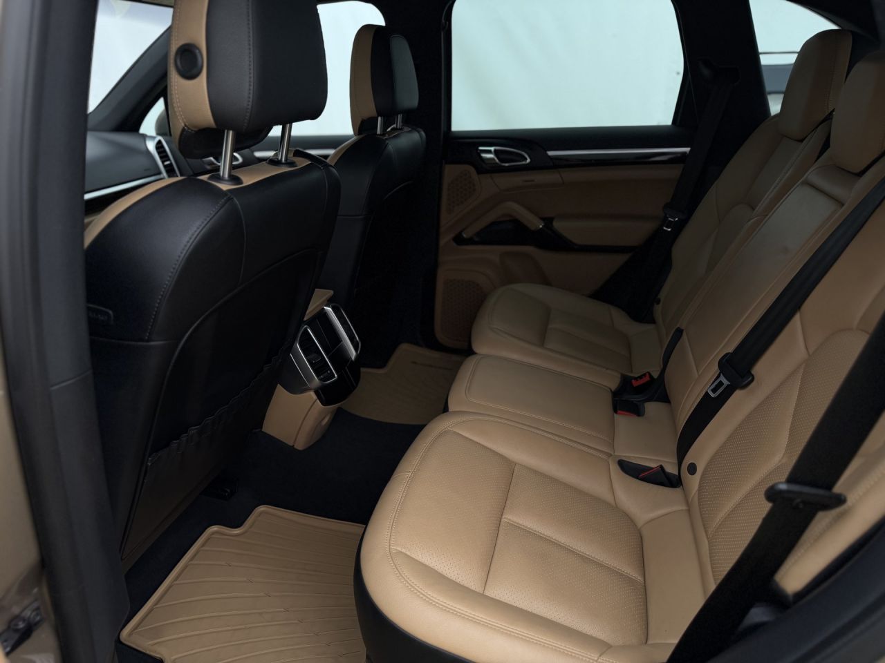 Porsche Cayenne | 10
