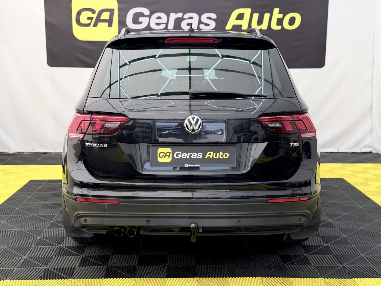 Volkswagen Tiguan | 4